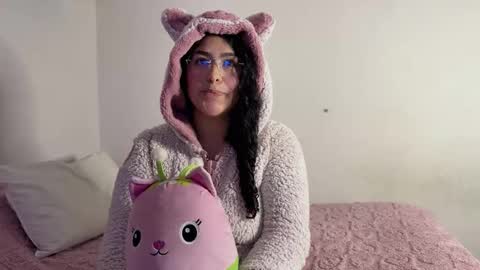 Snapshot of stellaph chatting on 01/15/26, 03:22 Stellaph online show from 01/15/26, 03:22