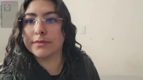 Snapshot of stellaph chatting on 03/23/26, 03:27 Stellaph online show from 03/23/26, 03:27