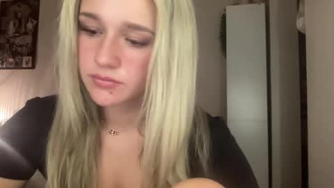 stellaraexox online show from 02/01/25, 01:02