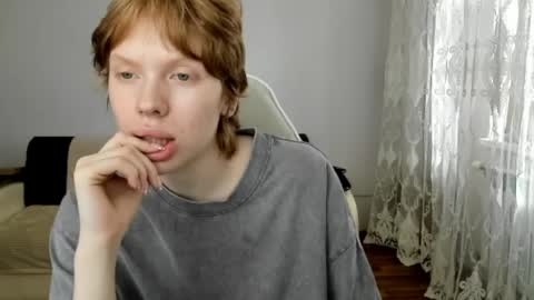 S T E L L A online show from 06/01/26, 11:12