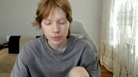 S T E L L A online show from 06/04/26, 11:05