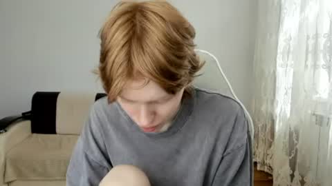 Snapshot of stellaswen chatting on 06/20/26, 11:02 S T E L L A online show from 06/20/26, 11:02
