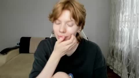 Snapshot of stellaswen chatting on 07/18/26, 10:08 S T E L L A online show from 07/18/26, 10:08