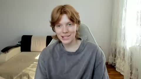 Snapshot of stellaswen chatting on 07/19/26, 12:20 S T E L L A online show from 07/19/26, 12:20