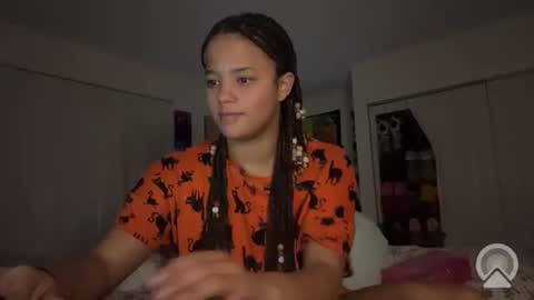 stells online show from 11/12/25, 06:25