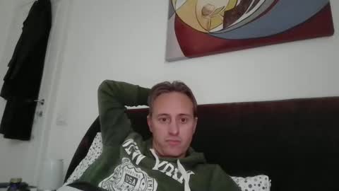 sten015 online show from 11/20/25, 01:44