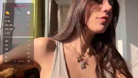 michelle and max  online show from 11/07/25, 10:04