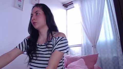 Snapshot of step_daughter_ chatting on 12/03/24, 09:56 MIA online show from 12/03/24, 09:56