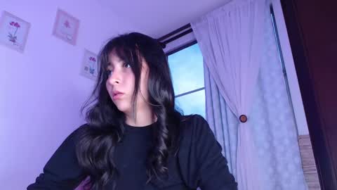 Snapshot of step_daughter_ chatting on 03/06/25, 11:20 MIA online show from 03/06/25, 11:20