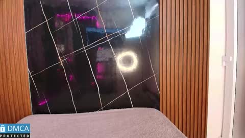 Stepha online show from 09/29/25, 11:04