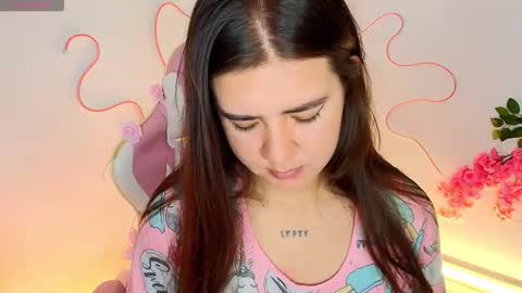 Emma online show from 03/06/26, 03:03