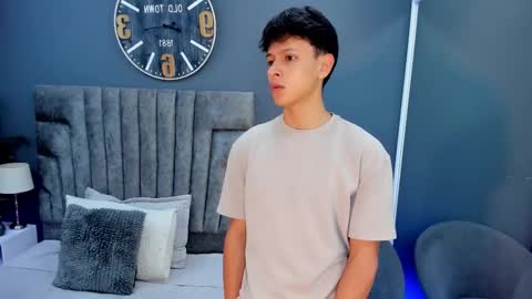 Stephane Rouss online show from 10/28/25, 09:06