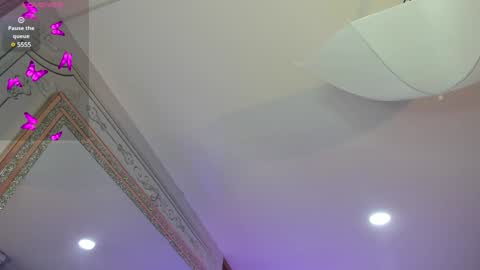         online show from 02/09/25, 02:06