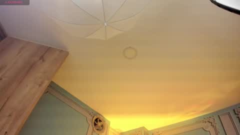         online show from 10/14/25, 02:12