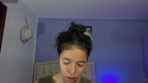Snapshot of stephania_t chatting on 06/04/26, 03:18 Stephania online show from 06/04/26, 03:18