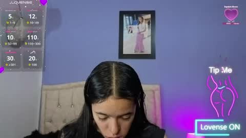 Snapshot of stephania_t chatting on 06/05/26, 03:29 Stephania online show from 06/05/26, 03:29