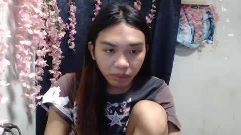 Snapshot of stephanie_zee chatting on 06/21/26, 03:53 stephanie_zee online show from 06/21/26, 03:53