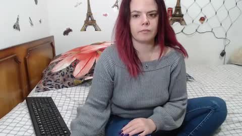 Stephanie   online show from 02/04/25, 11:05