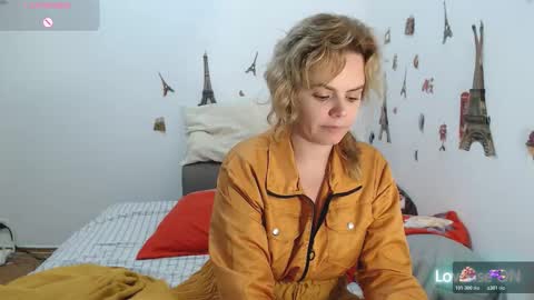 Stephanie   online show from 11/17/25, 10:54