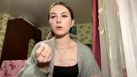 Snapshot of stephaniflicek chatting on 03/04/26, 03:18 Stephani online show from 03/04/26, 03:18