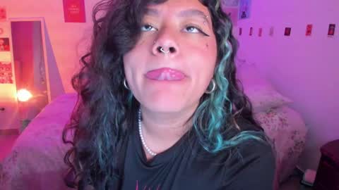 Stephanie  online show from 01/09/25, 01:50