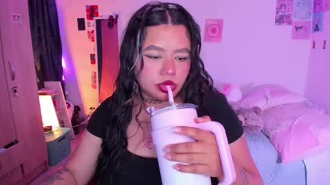 Stephanie  online show from 01/31/25, 02:26