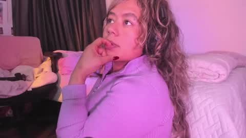 Stephanie  online show from 09/09/25, 06:35