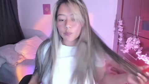 Stephanie  online show from 09/28/25, 12:16