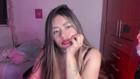 Stephanie  online show from 10/19/25, 02:45