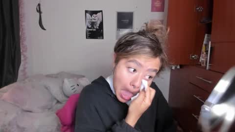 Stephanie  online show from 02/17/26, 05:37