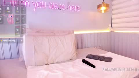 Stephany  online show from 02/11/25, 04:35