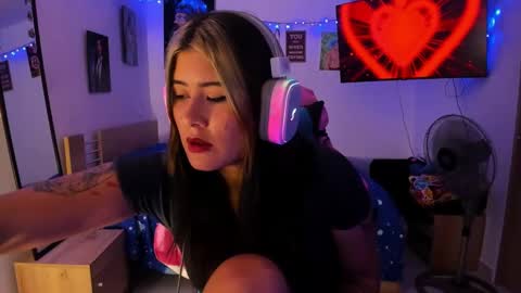 Stephany  independient model  online show from 01/12/25, 03:39