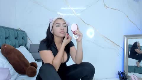 Stefanny online show from 09/26/25, 11:09