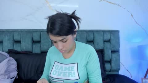 Stefanny online show from 11/10/25, 11:15