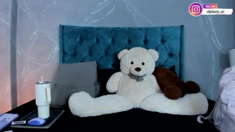 Stefanny online show from 04/16/26, 12:11