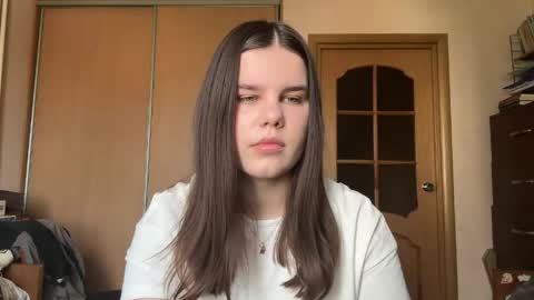 Snapshot of stepheniedockerty chatting on 05/20/26, 09:48 Alla online show from 05/20/26, 09:48