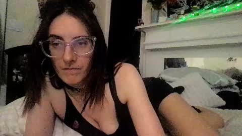 stephielynnnnn online show from 03/05/26, 07:32