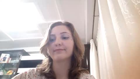 Stephanie online show from 12/22/25, 05:43