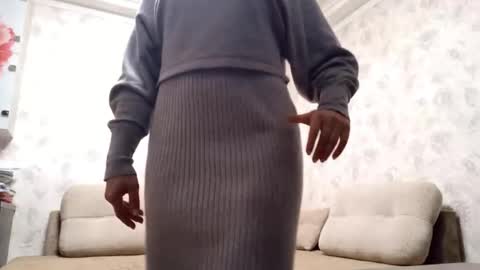 Stephanie online show from 01/14/26, 05:07