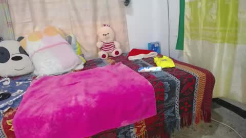 Snapshot of stepmom_slut_50_ chatting on 01/21/25, 02:00 Angie mature online show from 01/21/25, 02:00