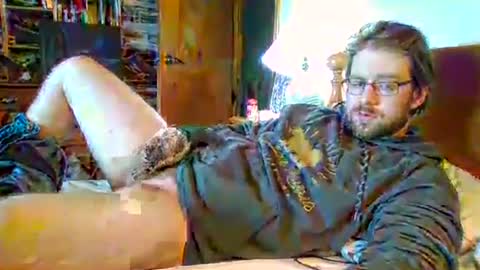 Ian23602 online show from 05/17/26, 10:28