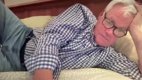 Snapshot of steve988279 chatting on 01/16/26, 01:31 Steve online show from 01/16/26, 01:31