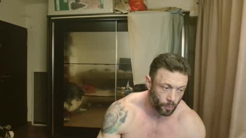 Snapshot of stevebulkzor chatting on 11/10/25, 12:53 Steve Oakenshield son of John son of Vasyl online show from 11/10/25, 12:53