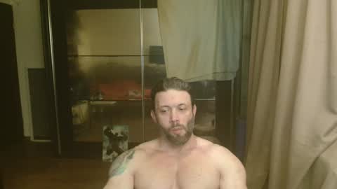 Snapshot of stevebulkzor chatting on 04/15/26, 10:43 Steve Oakenshield son of John son of Vasyl online show from 04/15/26, 10:43