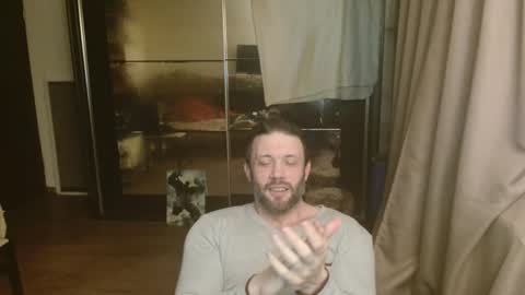 Snapshot of stevebulkzor chatting on 04/17/26, 12:24 Steve Oakenshield son of John son of Vasyl online show from 04/17/26, 12:24