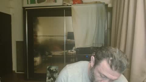 Snapshot of stevebulkzor chatting on 04/25/26, 07:00 Steve Oakenshield son of John son of Vasyl online show from 04/25/26, 07:00