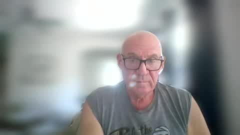 Snapshot of stevejons47 chatting on 06/25/26, 04:00 stevejons47 online show from 06/25/26, 04:00