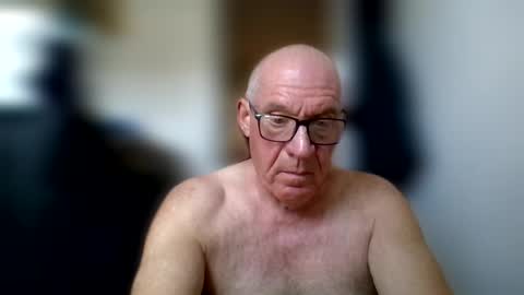 Snapshot of stevejons47 chatting on 07/21/26, 03:14 stevejons47 online show from 07/21/26, 03:14