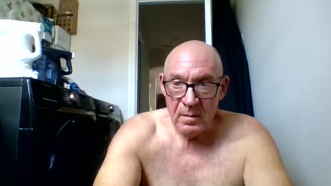 Snapshot of stevejons47 chatting on 08/03/26, 03:49 stevejons47 online show from 08/03/26, 03:49