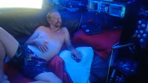 Snapshot of stevemiller0973 chatting on 06/24/26, 10:14 TheCapt. online show from 06/24/26, 10:14